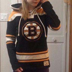 Women's. Bruins Sweatshirt